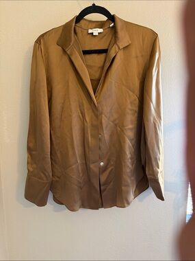 Vince Satin-Feel Button-Front Shirt in Camel Brown